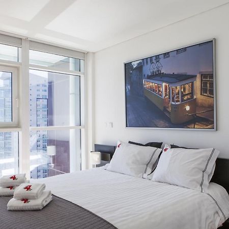 Rent4Rest Lisbon Parque Das Nacoes 17Th Floor River View 외부 사진