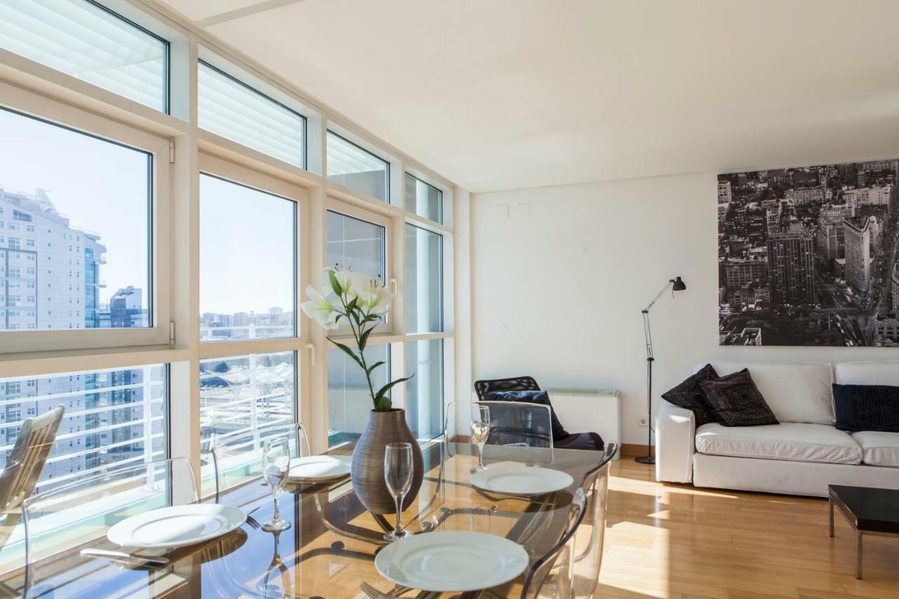 Rent4Rest Lisbon Parque Das Nacoes 17Th Floor River View 외부 사진