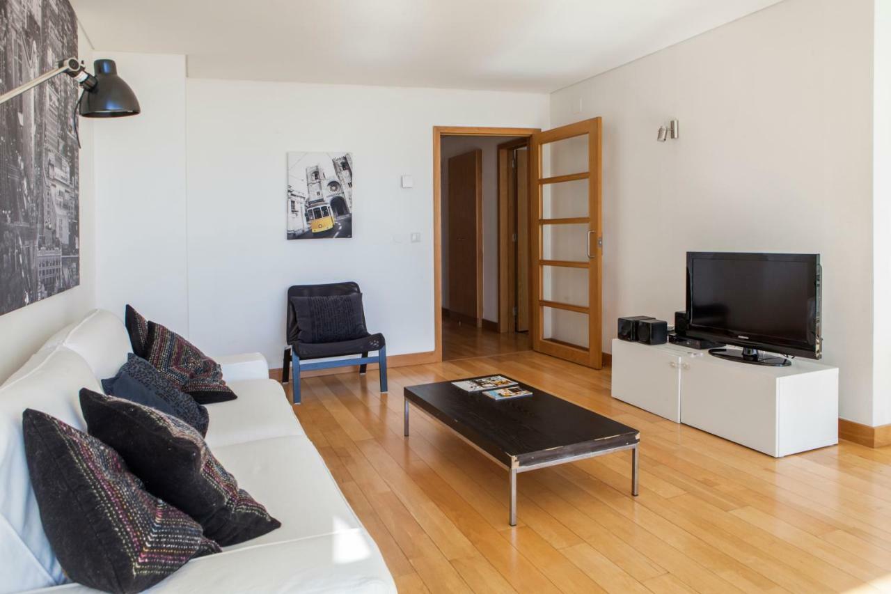 Rent4Rest Lisbon Parque Das Nacoes 17Th Floor River View 외부 사진
