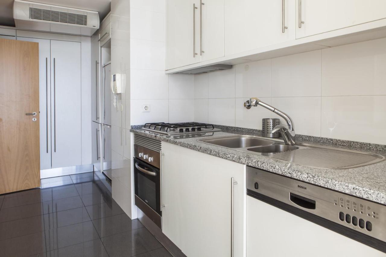 Rent4Rest Lisbon Parque Das Nacoes 17Th Floor River View 외부 사진